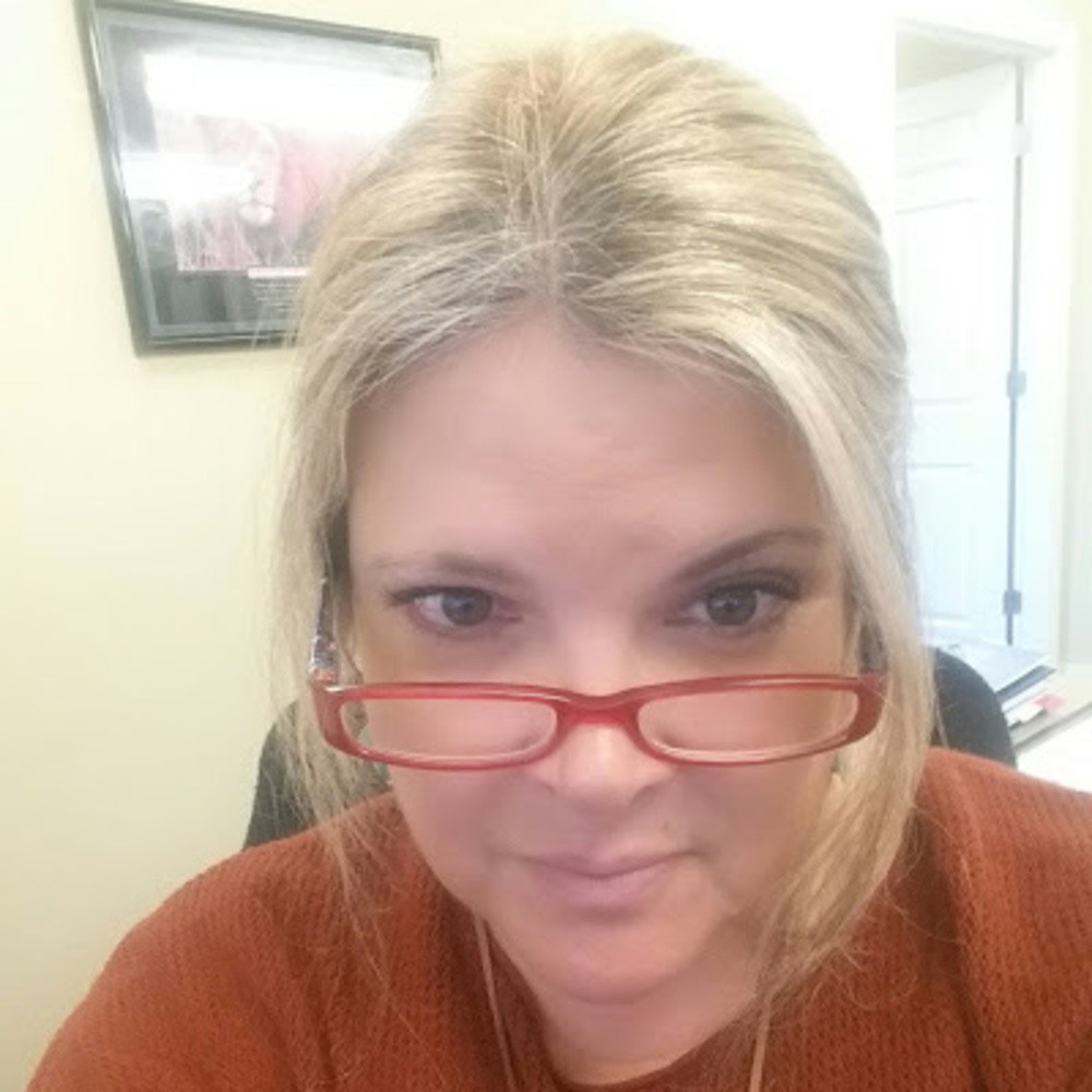 Meet your Posher, Monica